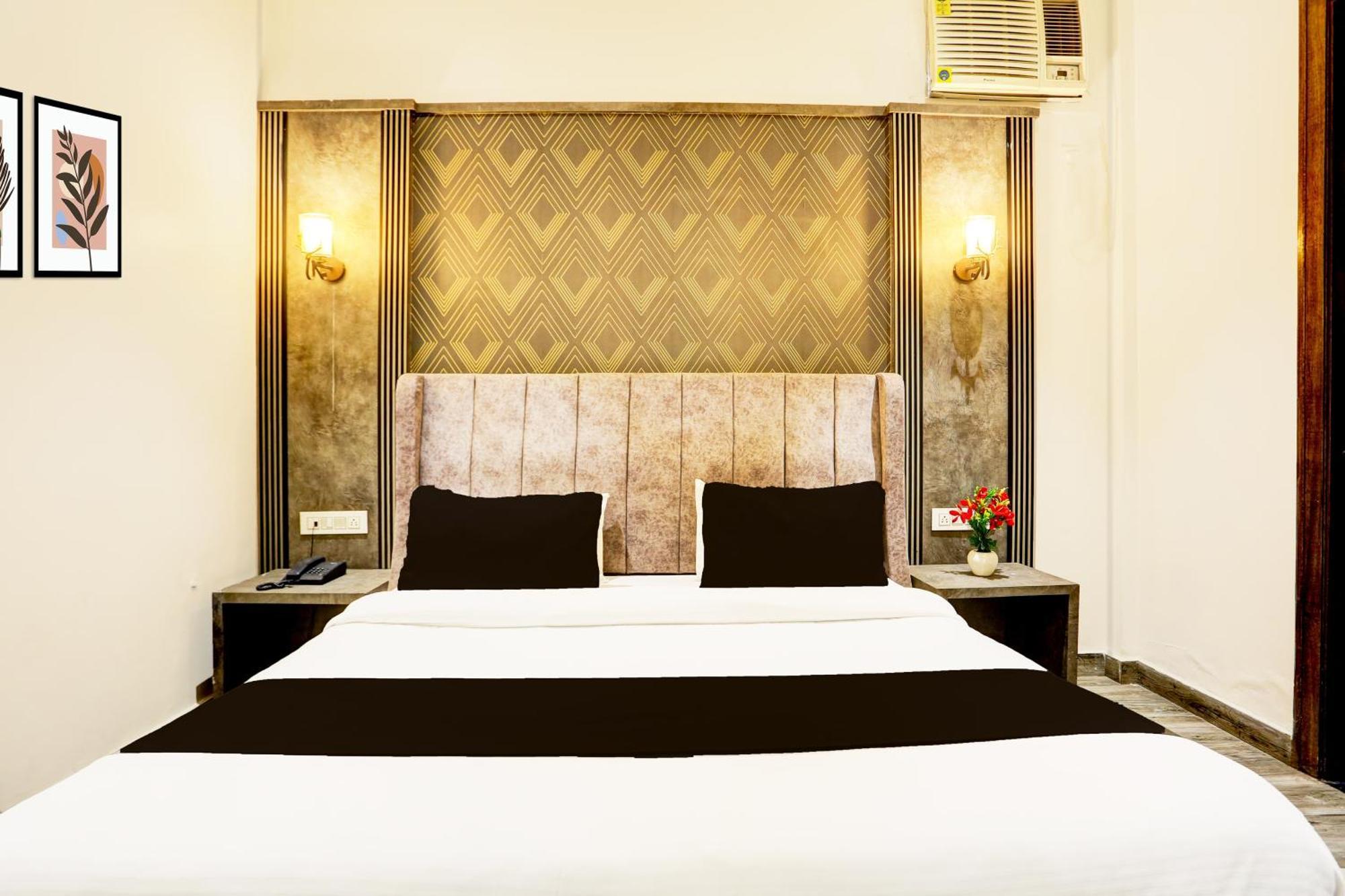 Hotel Super Collection O Amritsar Near Bus Stand Exterior foto