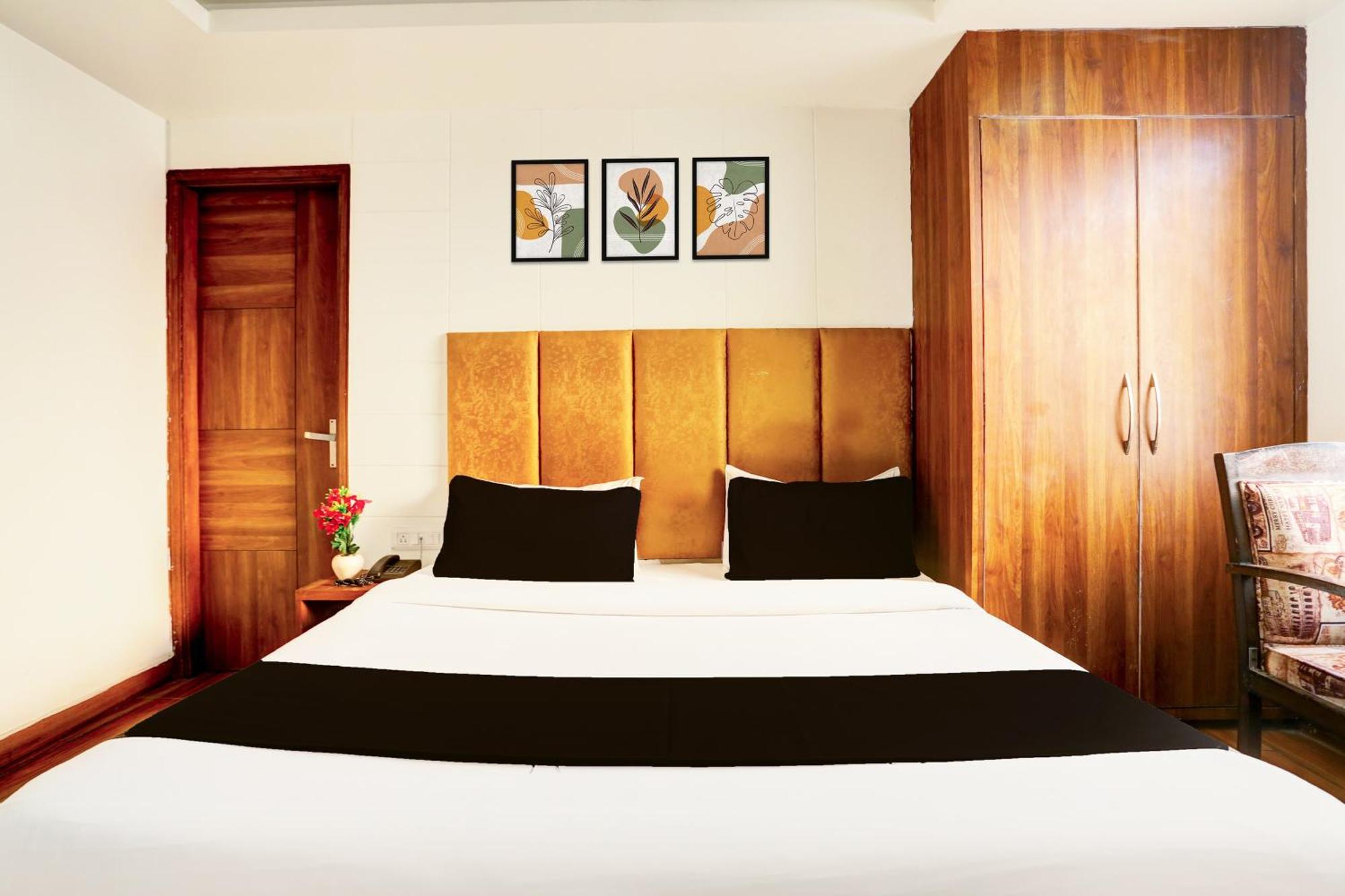 Hotel Super Collection O Amritsar Near Bus Stand Exterior foto