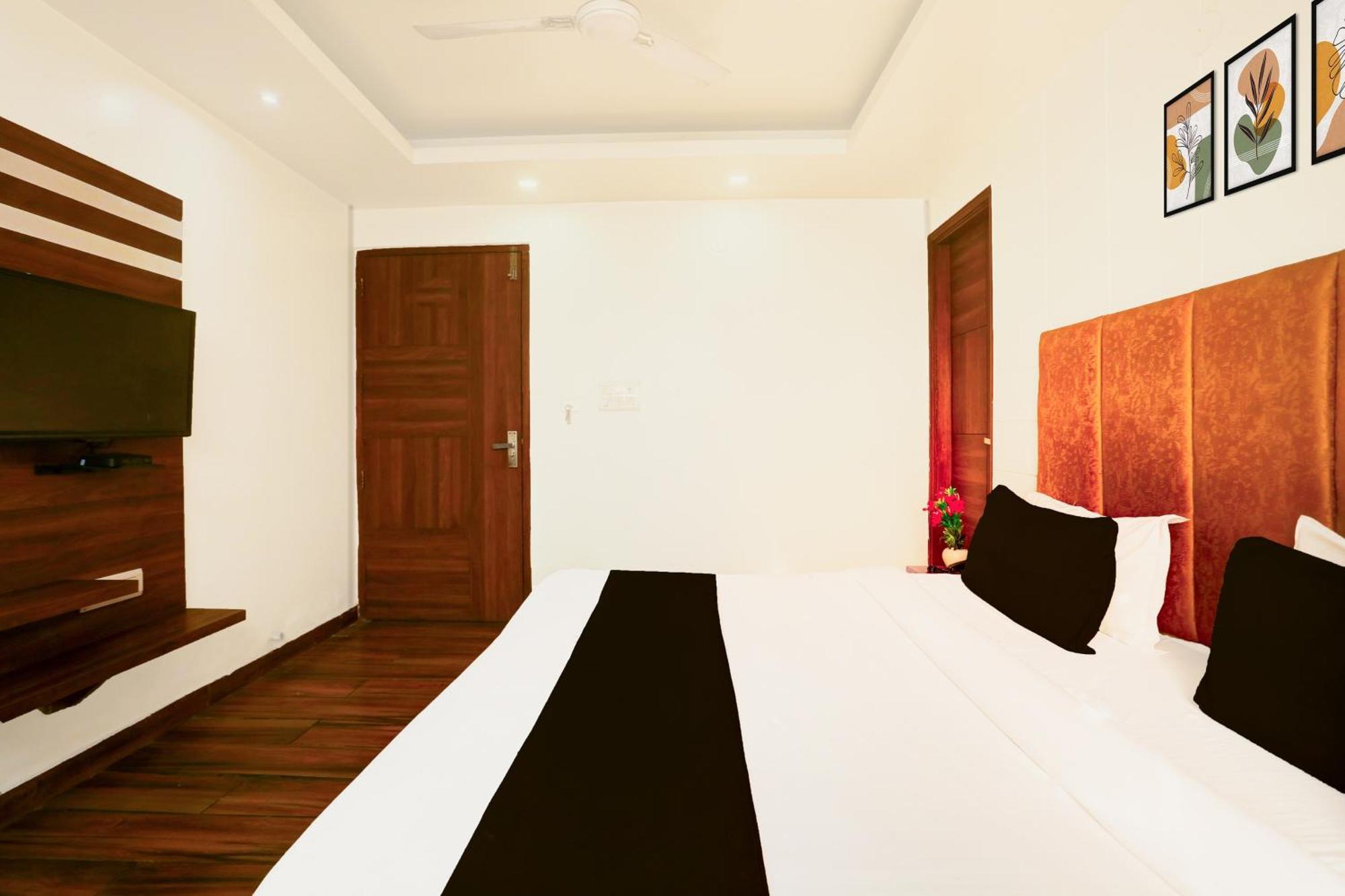 Hotel Super Collection O Amritsar Near Bus Stand Exterior foto