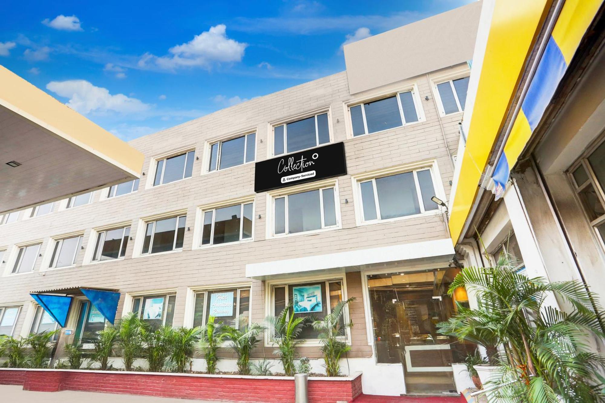 Hotel Super Collection O Amritsar Near Bus Stand Exterior foto