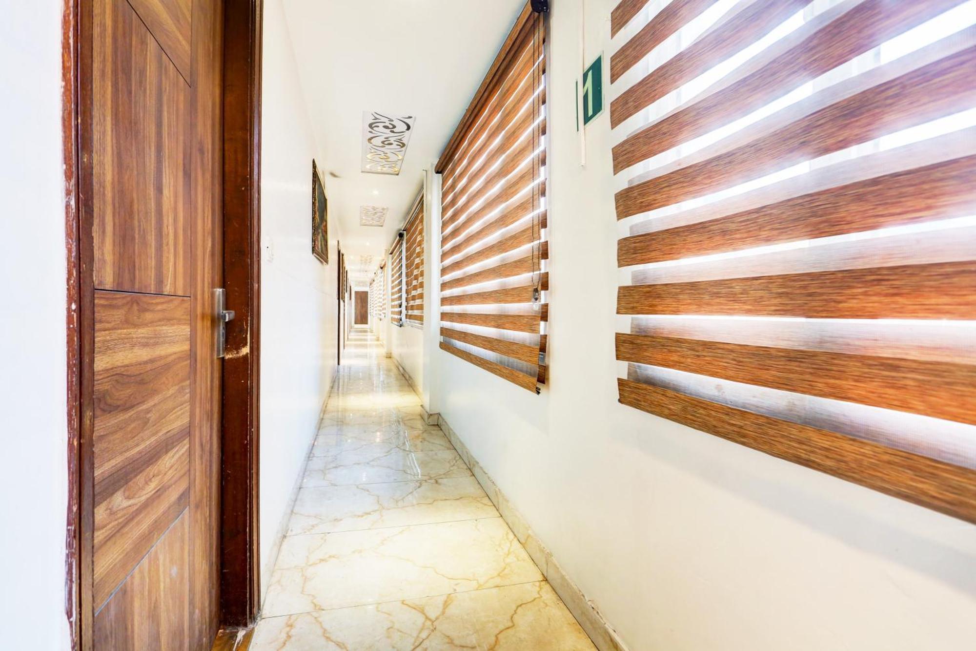 Hotel Super Collection O Amritsar Near Bus Stand Exterior foto